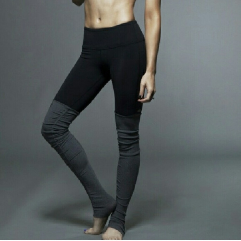 NEW without tags ALO Yoga Ribbed Goddess Leggings